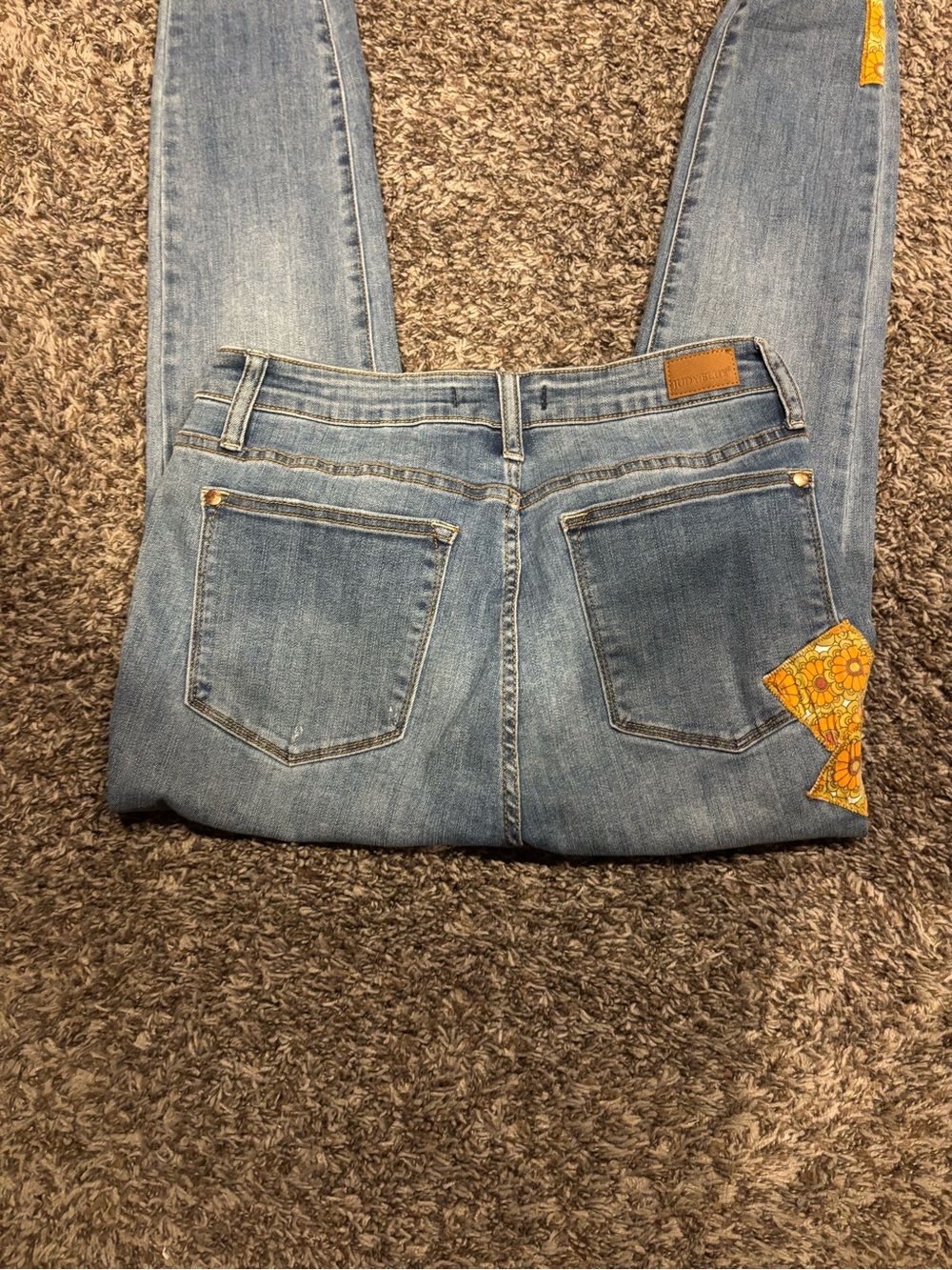 Women's Judy Blue Skinny Fit Jeans with Floral Patch